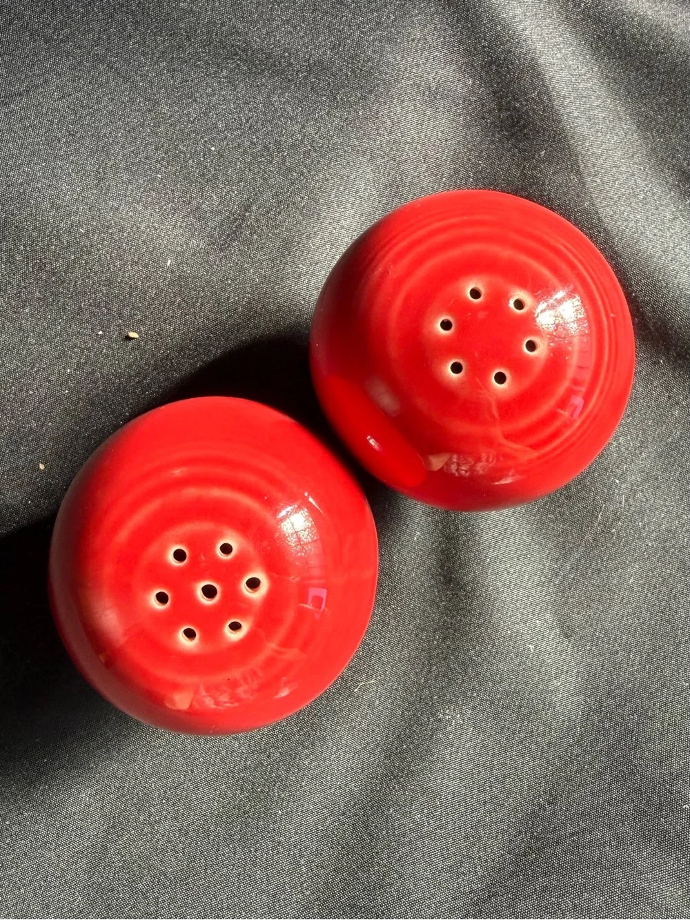 FIESTA WARE Scarlett RED Round 2.5